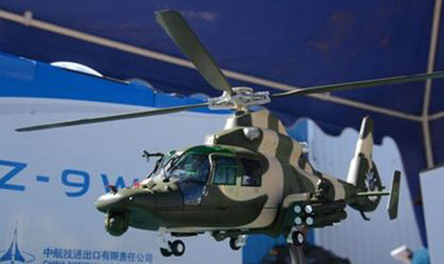 Bolivia estrena seis helicópteros militares que compraron a China