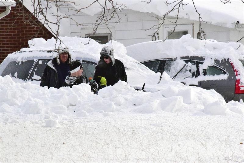 Crece temor a inundaciones tras tormenta de nieve en Nueva York