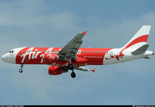 Avión de AirAsia desaparece entre Indonesia y Singapur #QZ8501