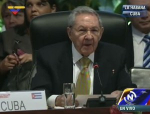 Raúl Castro abre cumbre del Alba cuestionando sanciones a funcionarios venezolanos