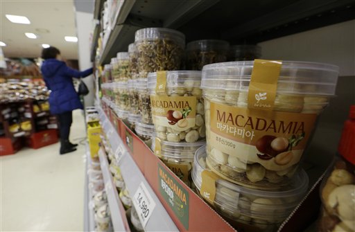 Un escándalo dispara ventas de nueces en Corea Sur