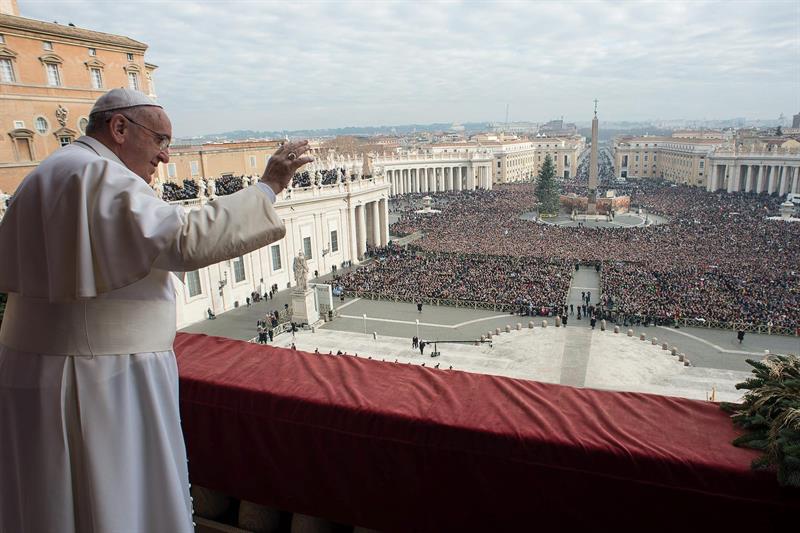 Papa Francisco escribe a cristianos de Oriente Medio ante brutales persecuciones