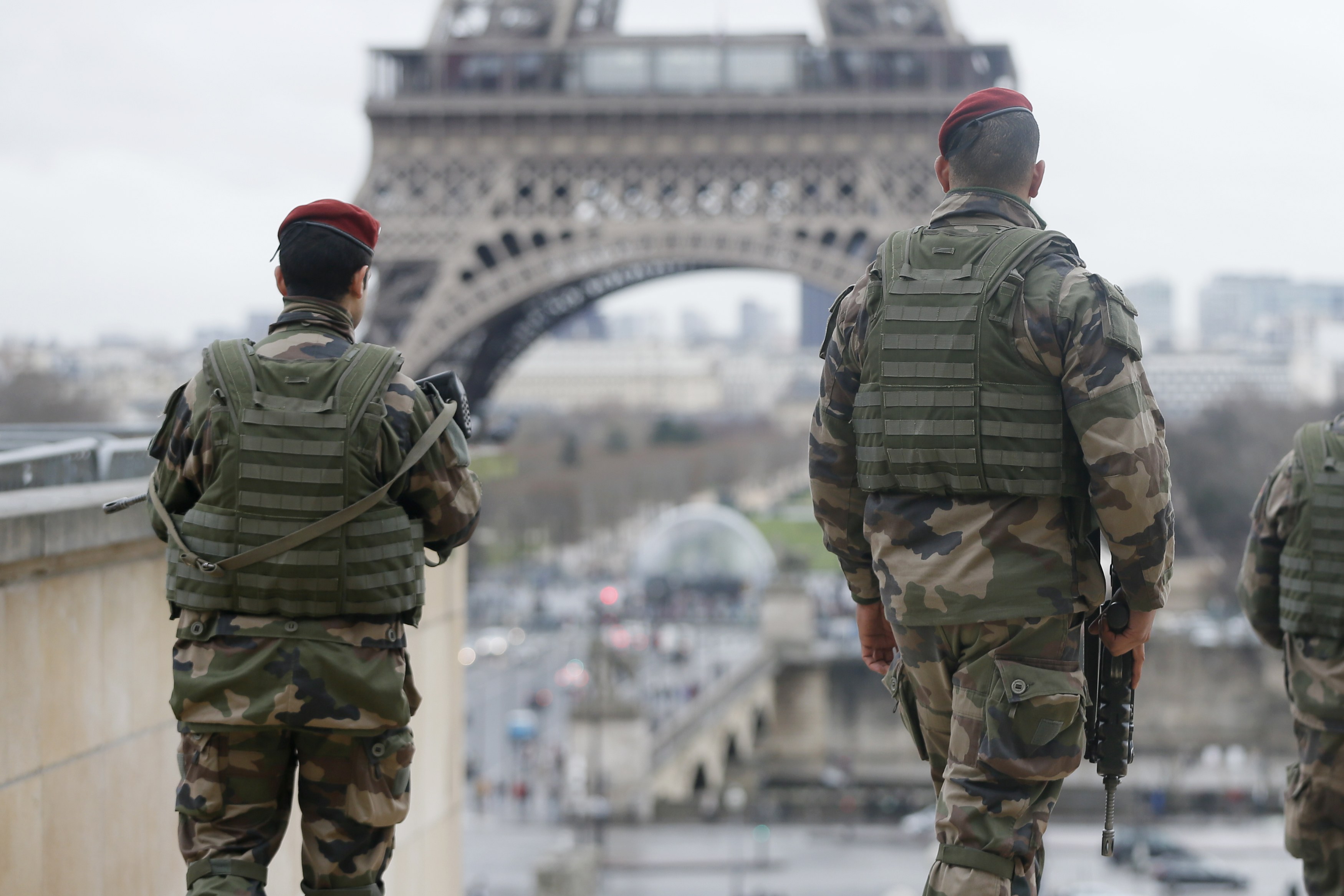Francia extiende el nivel de alerta de atentado a la zona de Niza