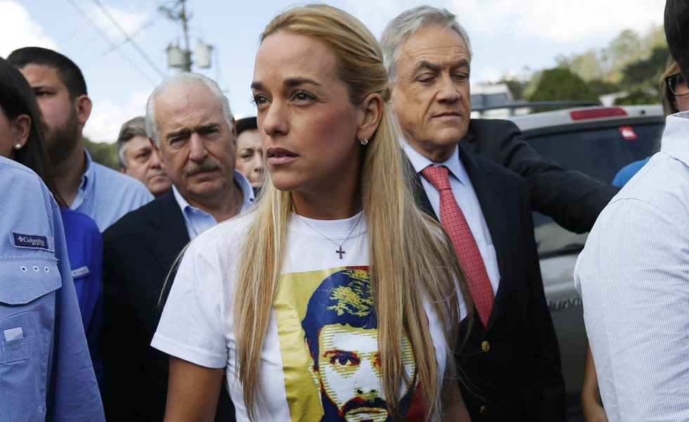 Imputan a Lilian Tintori por dinero encontrado en automóvil de su propiedad