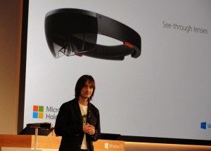 Microsoft mira hacia el futuro con sus nuevos lentes HoloLens