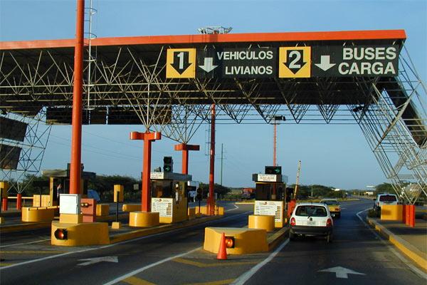 Ministerio de Transporte fijará tarifas en peajes