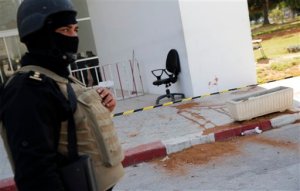 Matanza en museo de Túnez deja recuerdos y preguntas