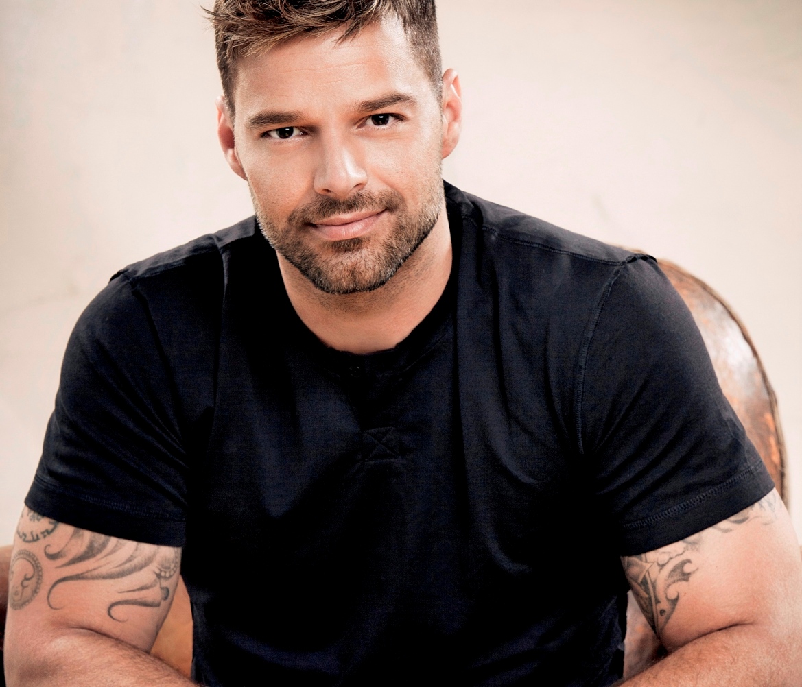 Fundación Ricky Martin y universitarios exhiben proyecto sobre trata personas