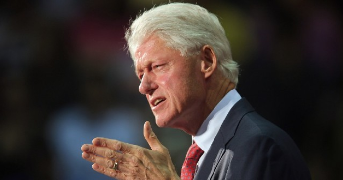 Bill Clinton participará en la campaña de su esposa por primera vez