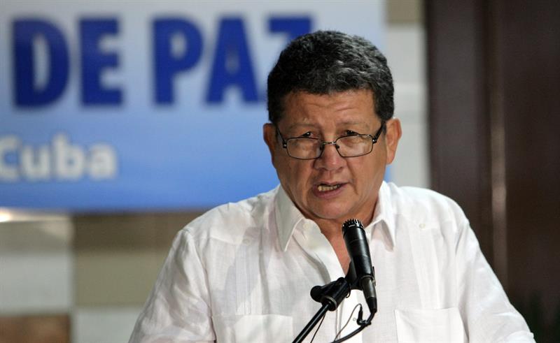 Las Farc apoya suspender las fumigaciones de los cultivos ilícitos con glifosato en Colombia