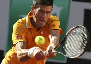 Djokovic vence en la final a Federer y se alza con el triunfo