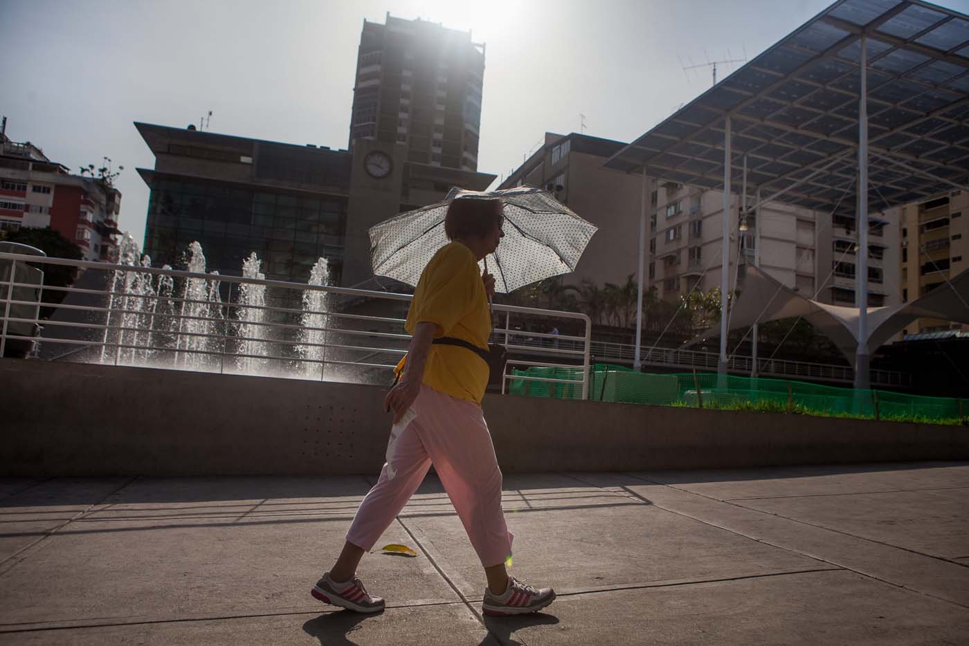 ¿Cuál fenómeno meteorológico está generando la ola de calor en Venezuela?