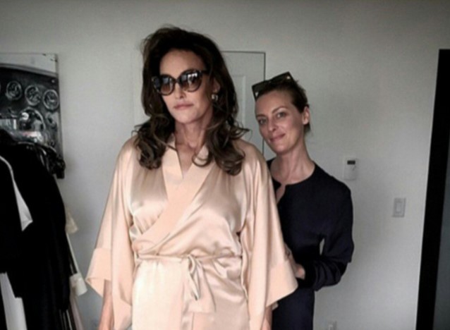 Caitlyn Jenner: en la piscina, en traje de baño… ¡como nunca la has visto!