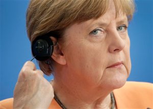 Merkel dice que no está agotada y deja abierta posible candidatura en 2017