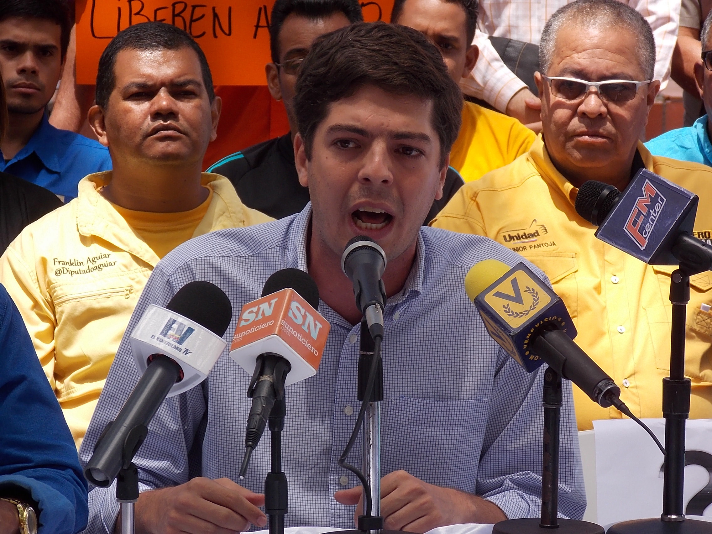 Andrés Schloeter: Llamamos a los jóvenes venezolanos a inscribirse en Registro Electoral