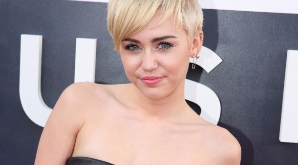 Miley Cyrus presentará los premios MTV Video Music Awards