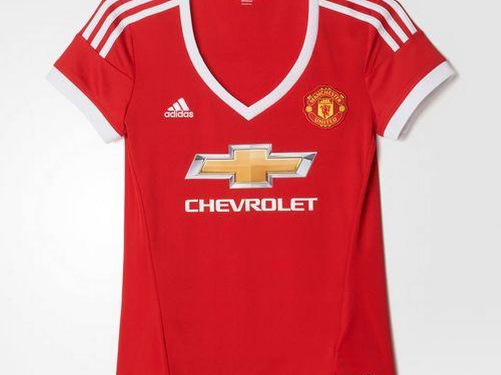 Acusan de “sexista” al Manchester United por su nueva camiseta para mujeres