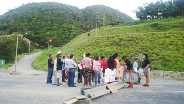 Protestan en la autopista Gran Mariscal de Ayacucho