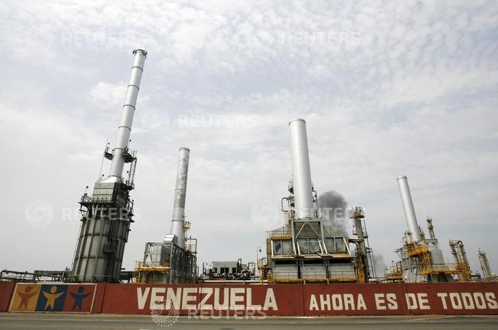 ¿Puede la refinería El Palito ser la solución a la crisis de gasolina?
