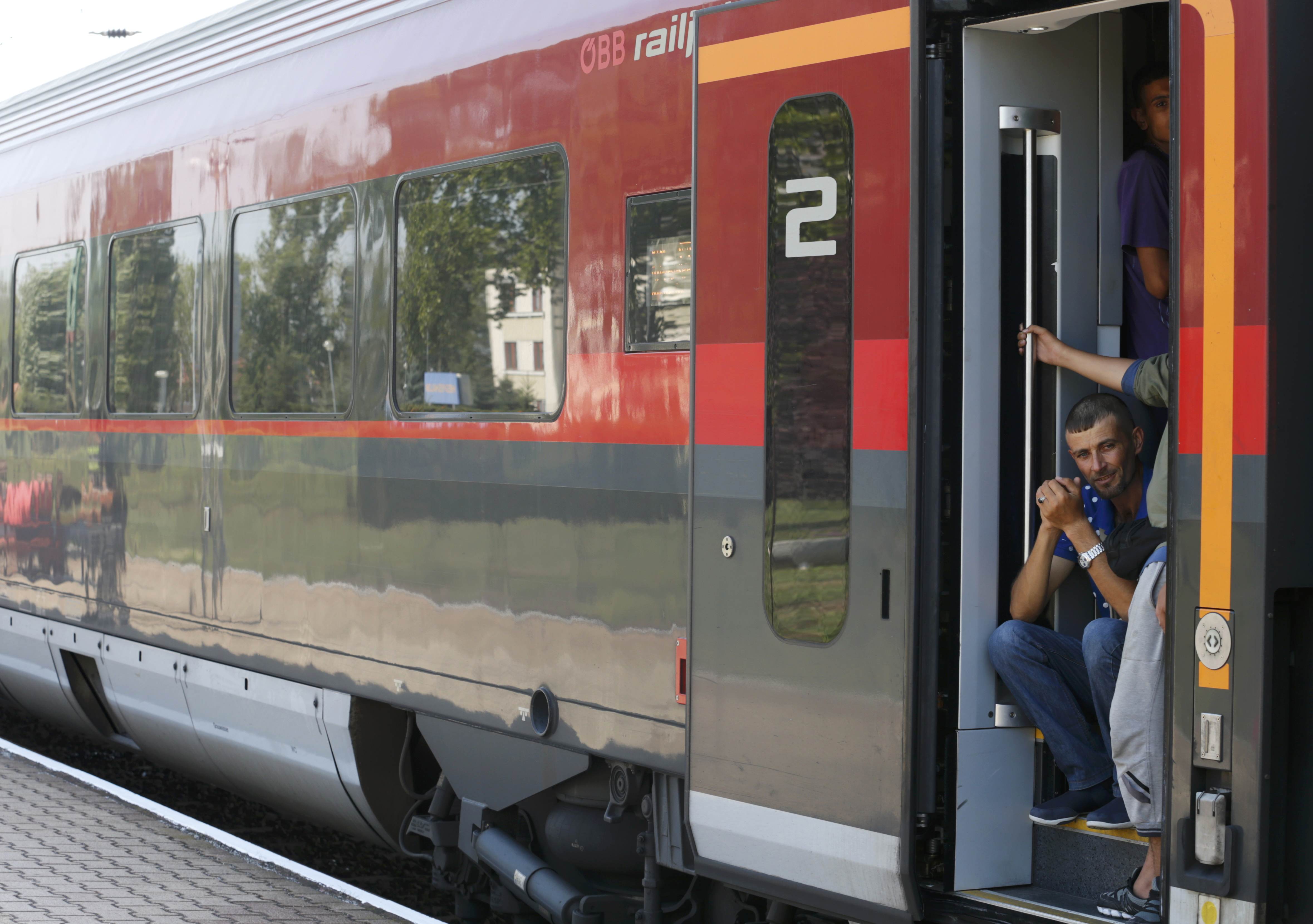 Rieles de trenes en Reino Unido podrían doblarse por altas temperaturas