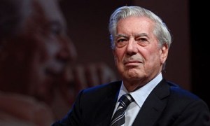 Vargas Llosa no ha iniciado trámites de divorcio