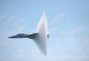 Aviones supersónicos en acción (FOTOS)
