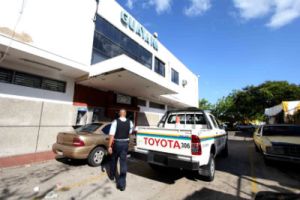 Dos sujetos armados robaron la Policlínica de Guayana