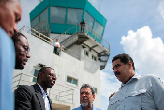 Nicolás Maduro inspecciona avance de obras en el Aeropuerto de Argyle en San Vicente y Las Granadinas