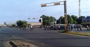 Protestan en Puerto Ordaz por falta de transporte
