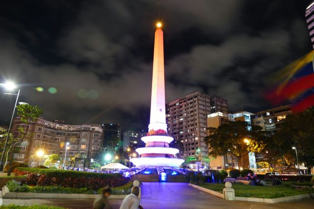 Plazaaltamira-Francia (1)