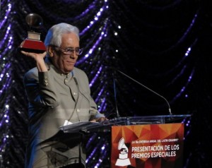 Chelique Sarabia recibió un Grammy Latino honorífico