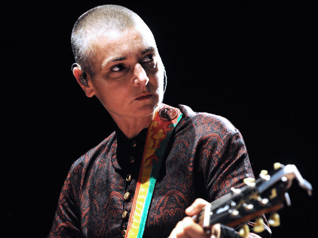 Sigue racha de escándalos de Sinead O’Connor: Sale de Facebook tras estos mensajes