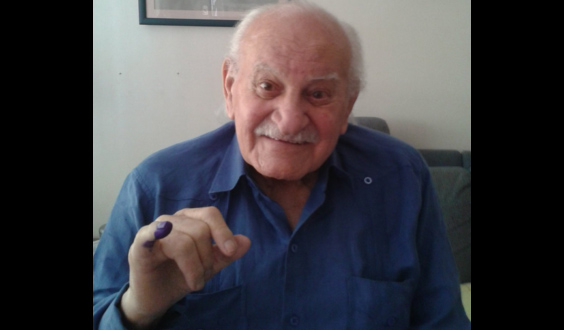 A sus 93 años, Pompeyo Márquez votó para conquistar la democracia (Fotos)