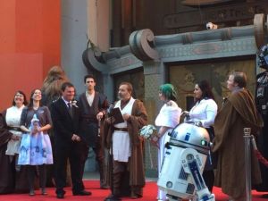 Amantes de “Star Wars” se casaron en el estreno de la película (Video+Fotos)