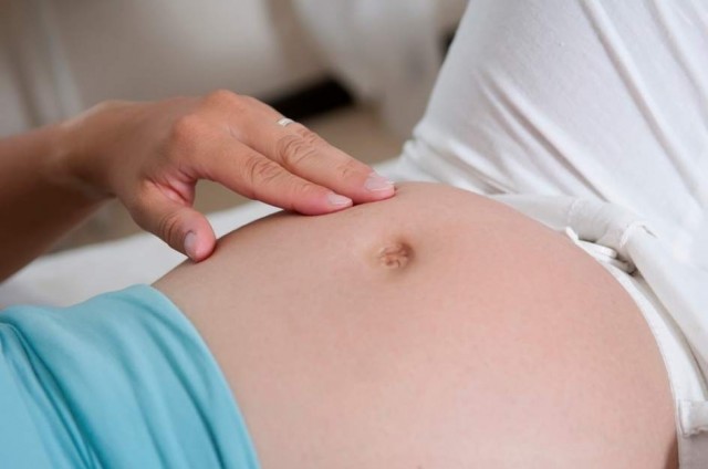 El embarazo tardío podría aumentar el riesgo de cáncer de mama en gestantes
