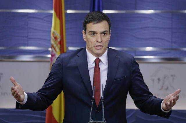 Socialistas españoles aceptan negociar pacto con resto partidos de izquierda