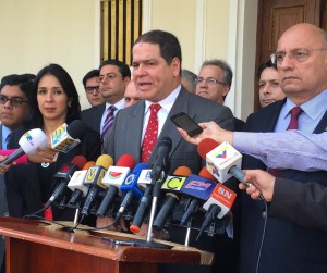 Florido: Comisión de Política Exterior conformó Consejo Consultivo para afrontar crisis en Venezuela