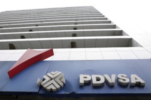 Rosneft y Pdvsa podrían recortar inversiones en Venezuela por caída del crudo