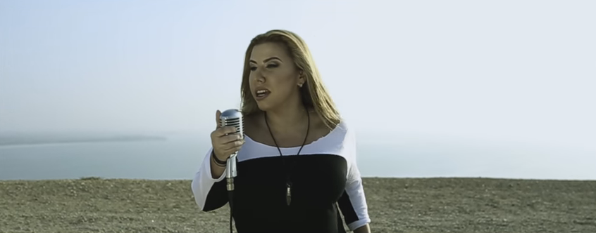 Vanessa Senior ahora experimenta con el canto (Video)