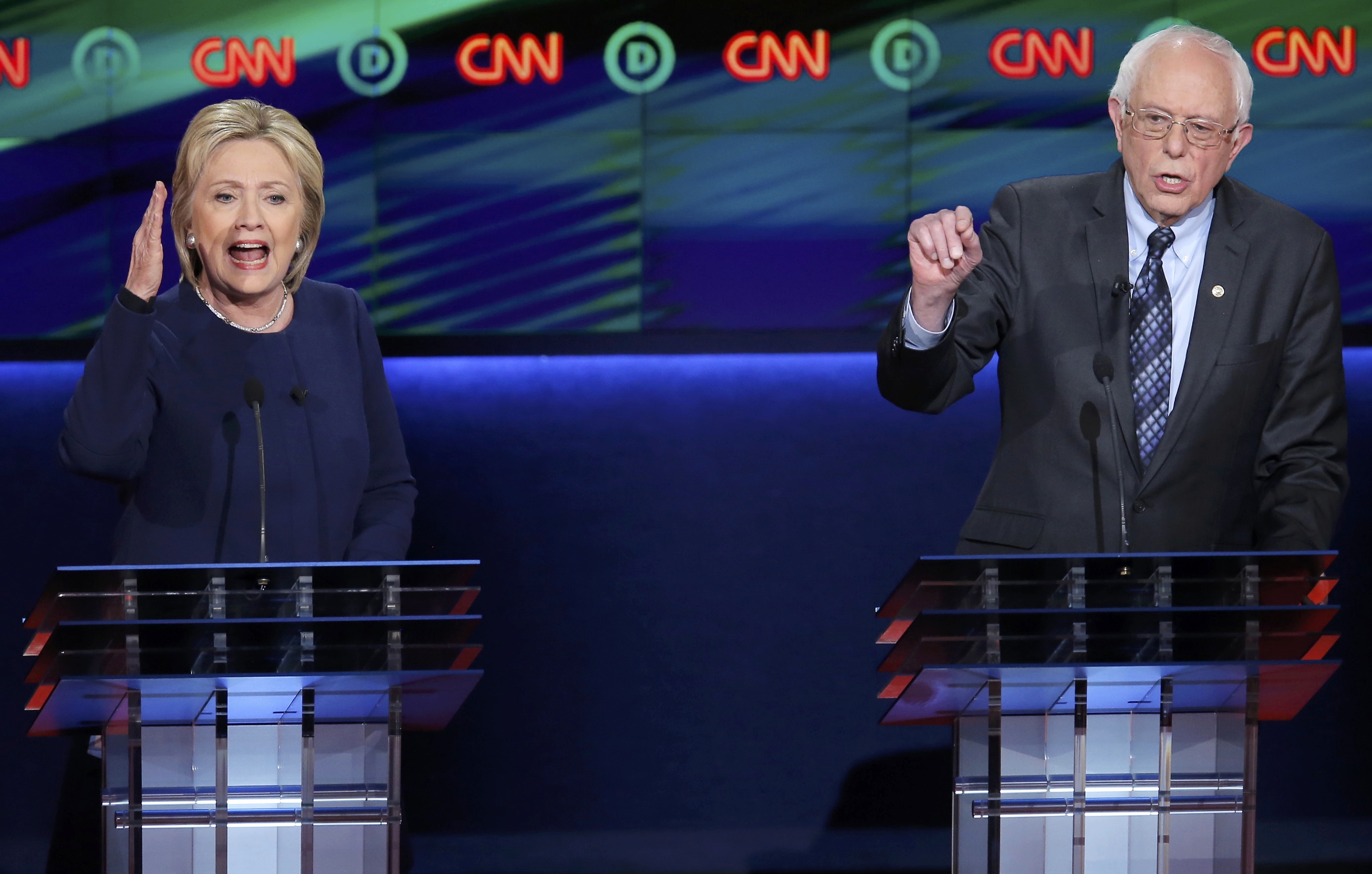 La desigualdad social y económica vuelve a protagonizar un debate entre Clinton y Sanders