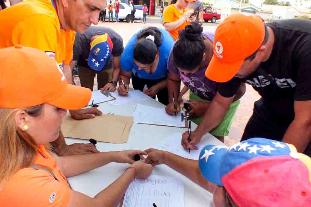 VP activa puntos para recoger firmas por el revocatorio en municipios del Zulia