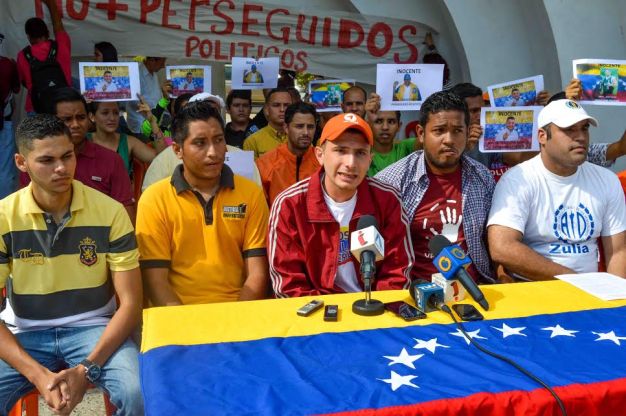 Foto: Representantes juveniles de los partidos VP, PJ, AD y FCU / Nota de prensa