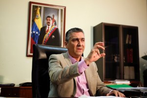 Pérez Abad: Gobierno está “tratando” de estabilizar las variables macroeconómicas y el tema monetario
