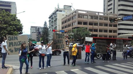 Trabajadores de Polar protestaron en Altamira por falta de divisas
