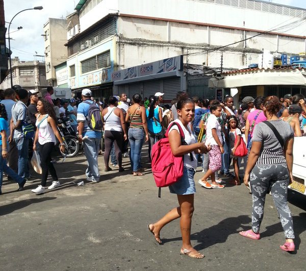 #17M: Fuertes protestas en Guarenas por comida