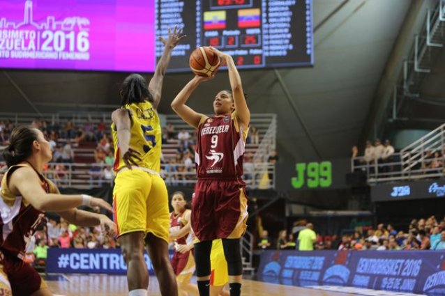 Venezuela aseguró el boleto al Premundial y busca el primer lugar. Foto: @FVBaloncesto 