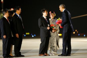 Obama llega a Japón para la cumbre del G7 y una visita a Hiroshima