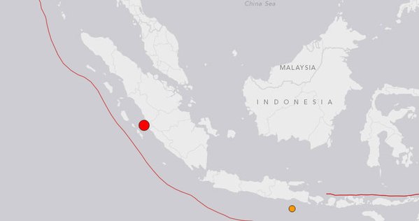 Fuerte sismo de magnitud 6,5 sacude las costas de Indonesia