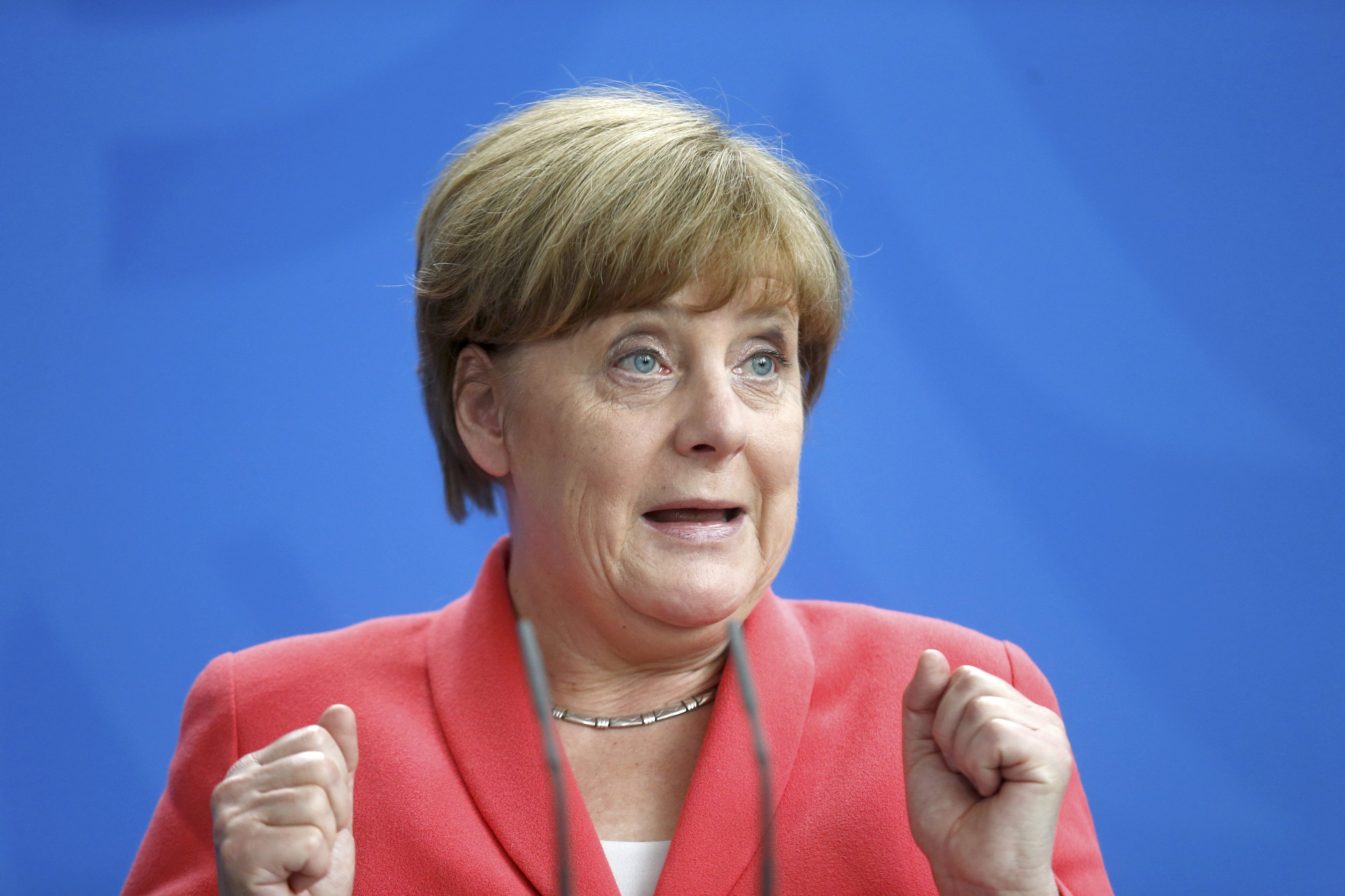 Clinton amenaza el reinado de Merkel como la mujer más poderosa, según Forbes