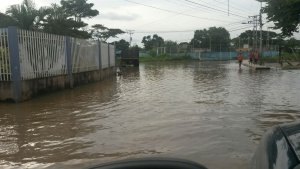 Alerta en Guasdualito por crecida de ríos e inundación de dos barrios (Fotos)